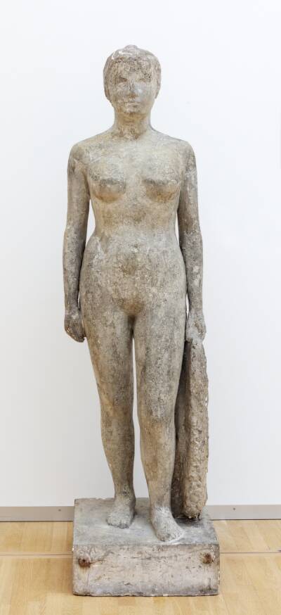 Stående kvindefigur