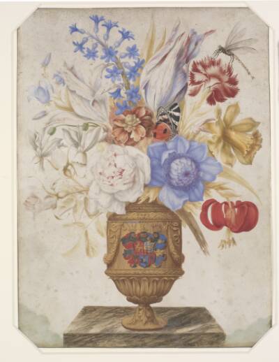 Blomster i en forgyldt vase med det Holstein-Gottorpske våben.