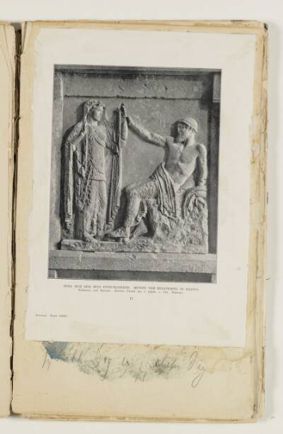 Foto af græsk metoperelief forestillende "Hera blotter sig for Zeus"