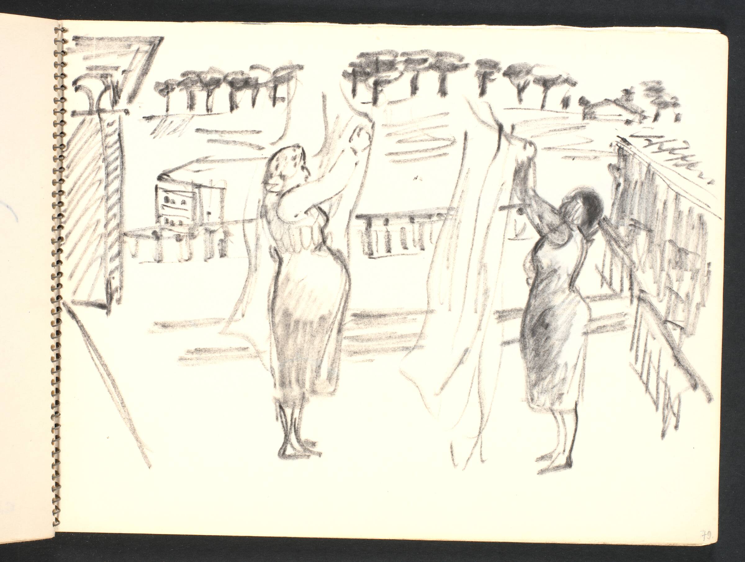 To kvinder hænger vasketøj op på terasse, Gottfred Eickhoff, 1952