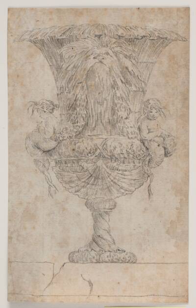 Prydvase med to putti (havfruer?). Kopi efter redering (pl. 9) i suiten af de i 1746 af Saly tegnede vaser. "Vasa a se inventa...".