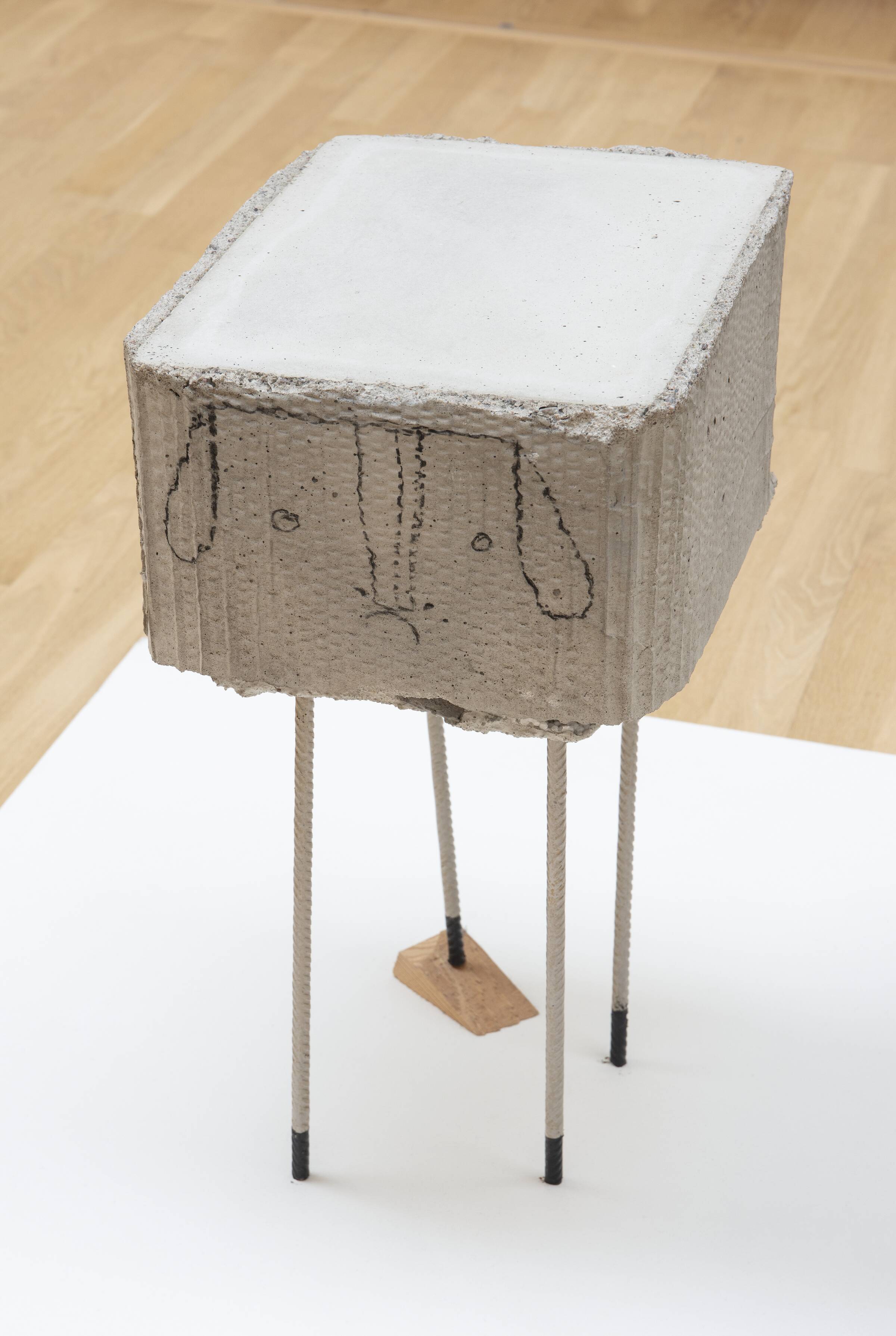 Uden titel (lille får 7), Judith Hopf, 2013