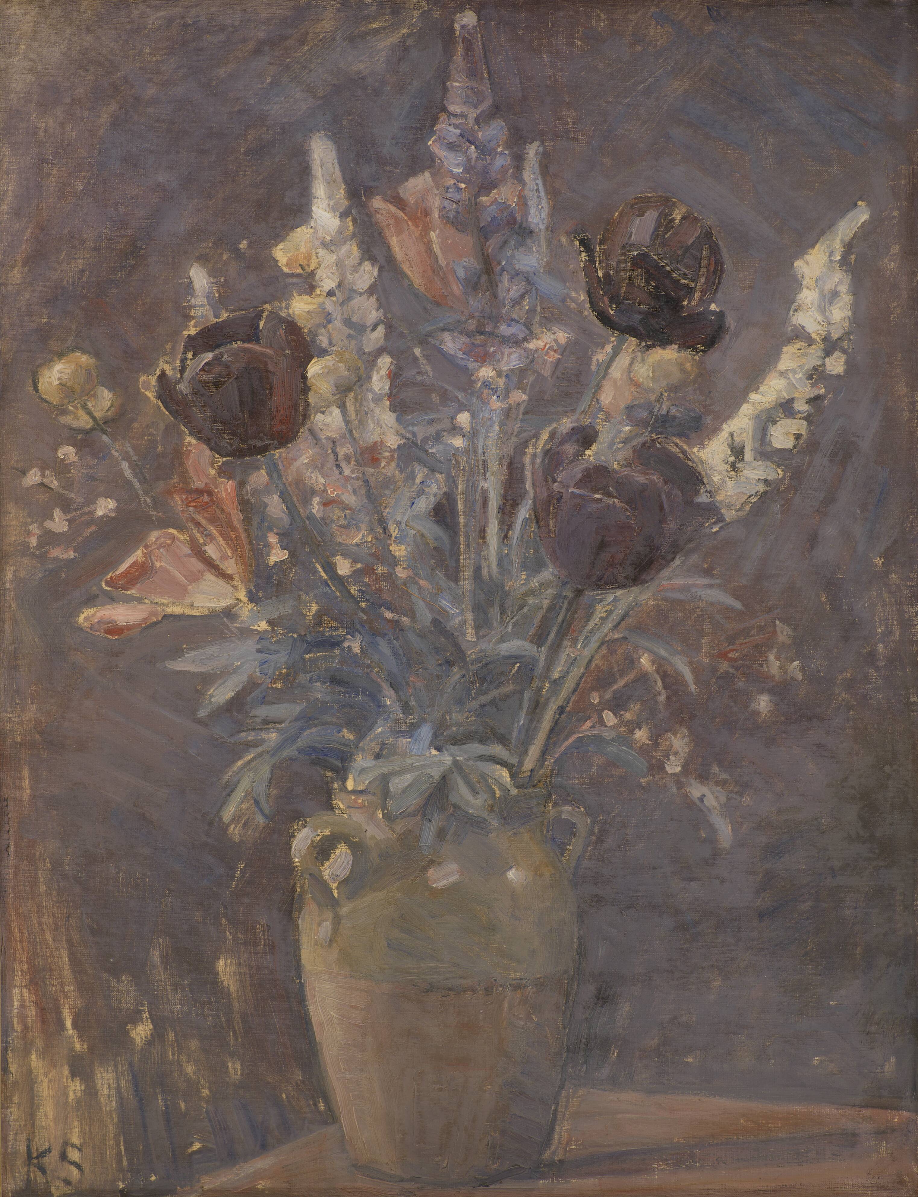 Lervase med tulipaner og andre blomster