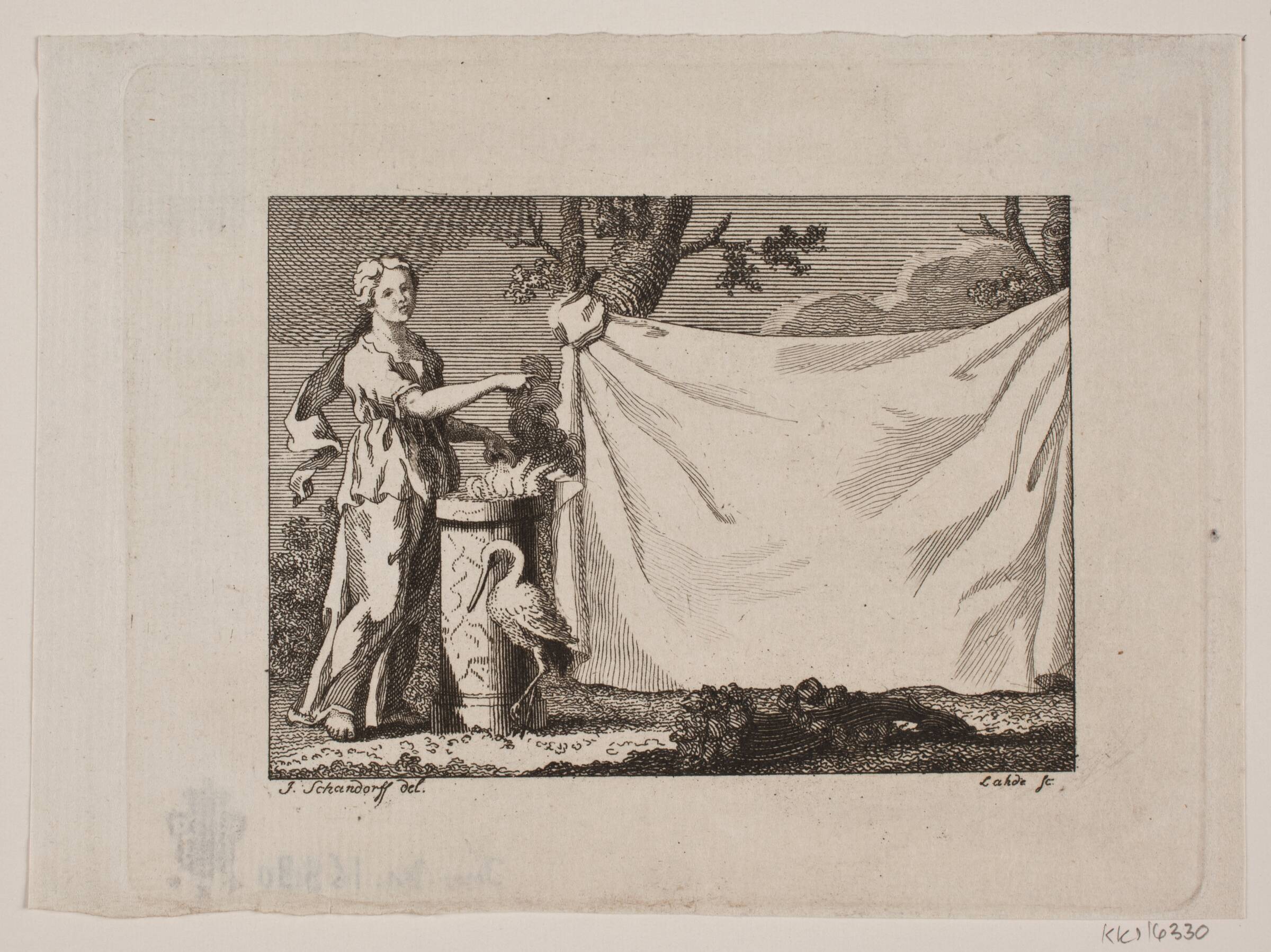 Kvinde foran et ophængt klæde, Gerhard Ludvig Lahde, 1765-1833