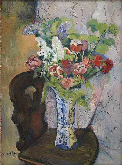 Forårsblomster i en vase