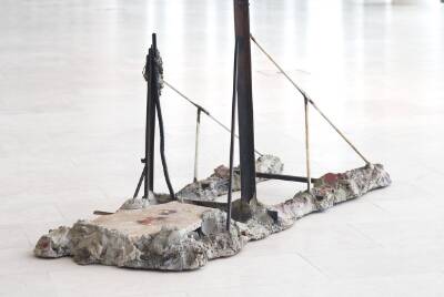 Slæden, Ib Braase, 1981-1982