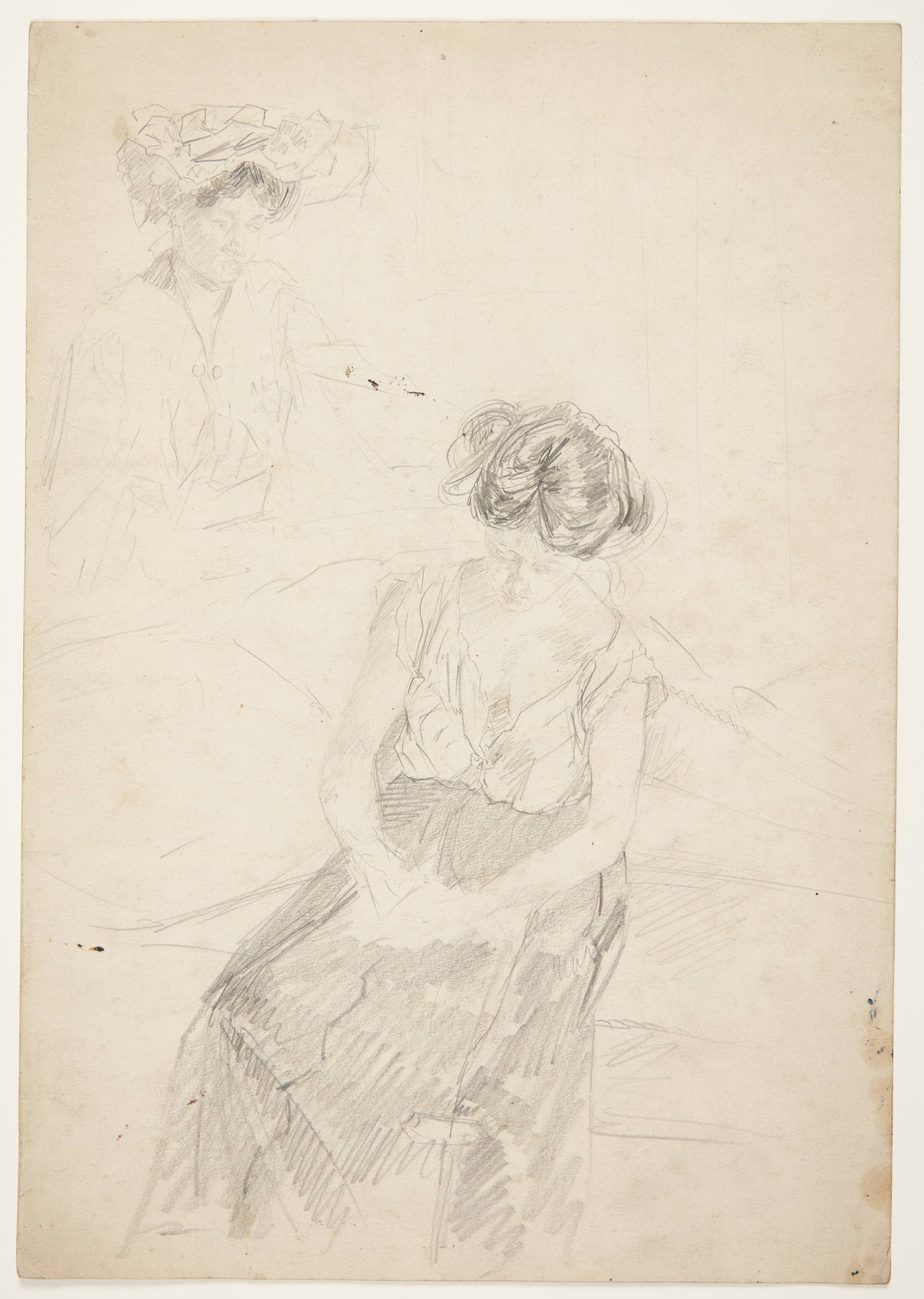 Skitsebogsblad med siddende dame i negligé, samt f.o.t.v. skitse af dame med stor hat, halv figur, Aksel Jørgensen, 1908-1911