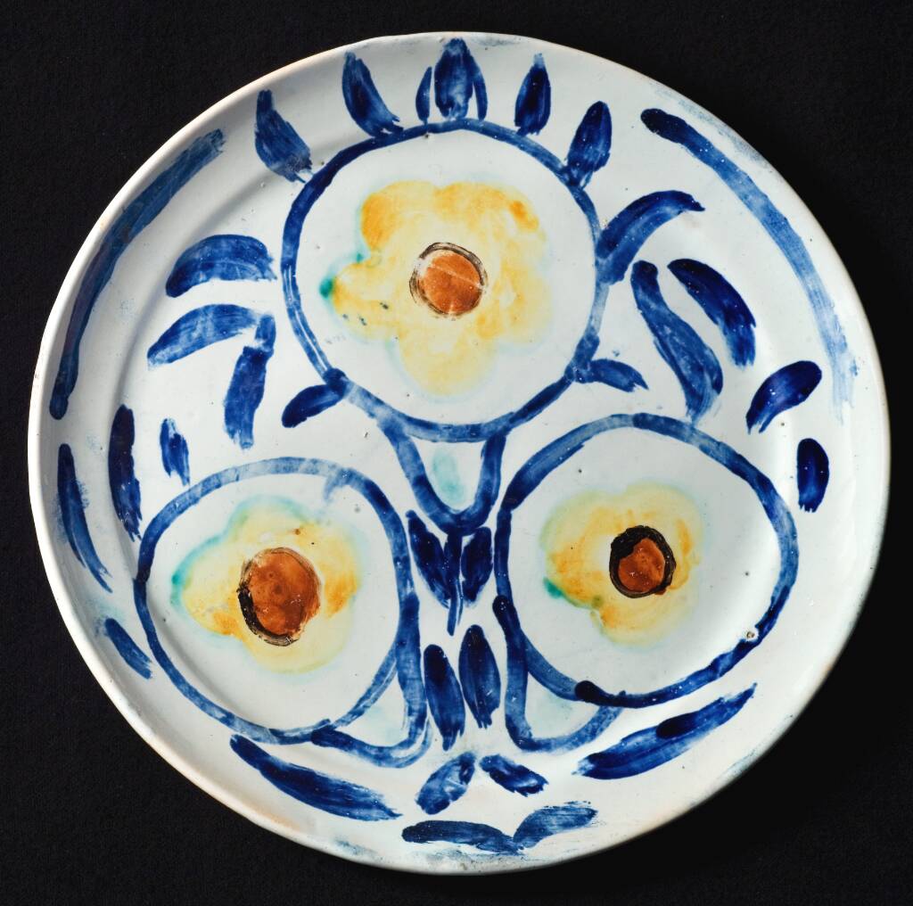 Tallerken dekoreret med tre cirkelrunde blomster, André Derain, 1907-1908